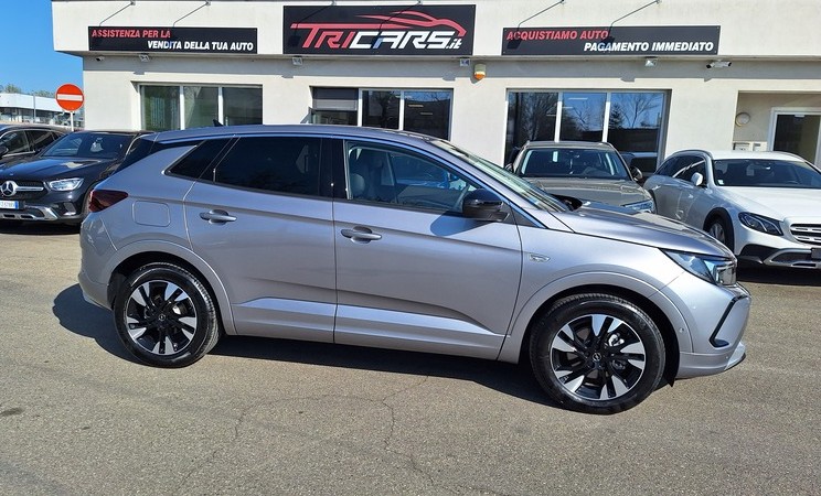 OPEL Grandland 1.2 Turbo 12V 130 CV Business Elegance PERMUTE OK NEOPATENTATI