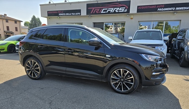 OPEL GRANDLAND X 1.6 Hybrid4 Plug-in aut. AWD PERMUTE