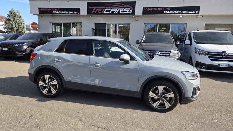 AUDI Q2 35 TFSI Stronic Admired PERMUTE