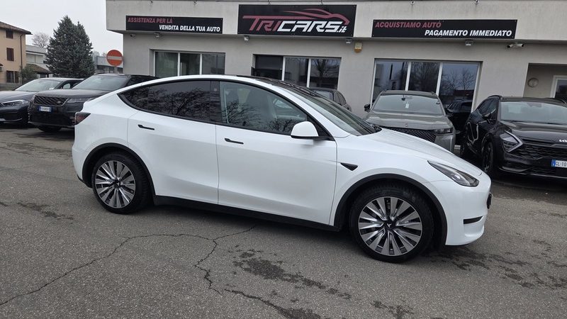 TESLA Model Y RWD PERMUTE UNICOPROPR. OK NEOPATENTATI GANCIO TRAINO