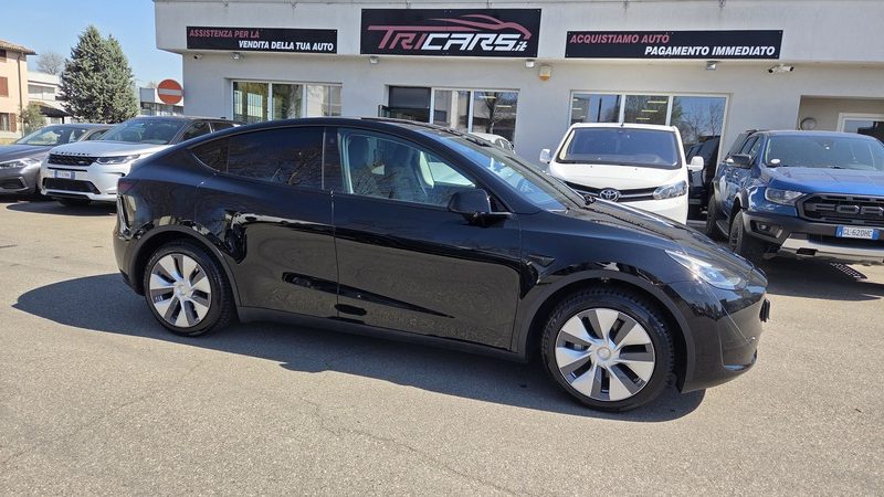 TESLA Model Y RWD PERMUTE LEASING IN CORSO IVA ESPOSTA