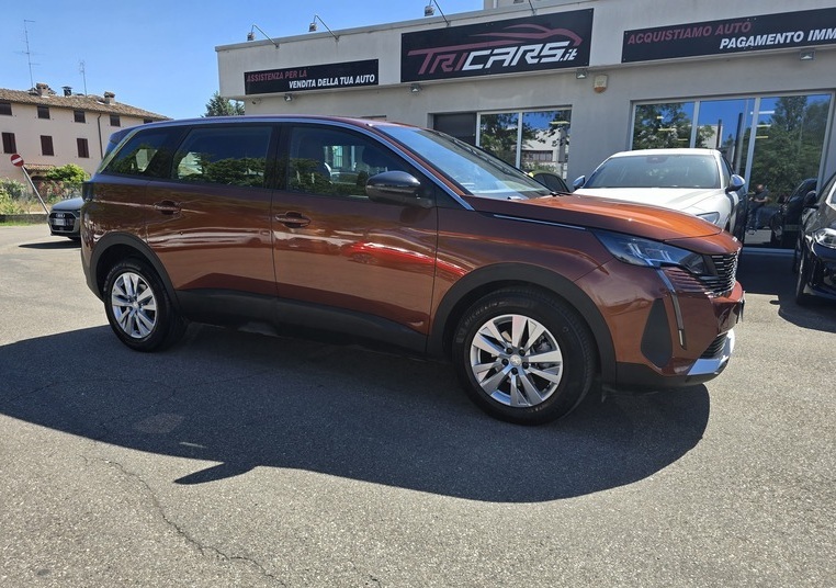 PEUGEOT 5008 PureTech Turbo 130 7 POSTI PERMUTE UNICO PROP