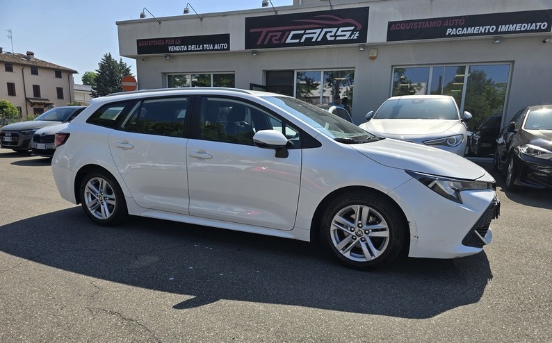 TOYOTA COROLLA Active 1.8 Hybrid Touring Sports GPL PERMUTE