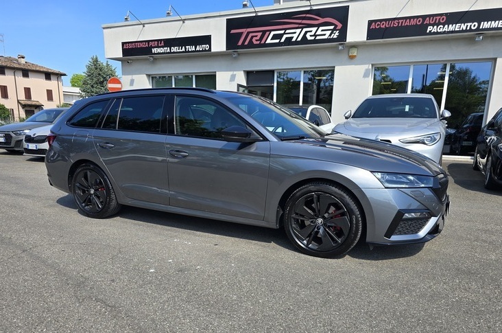 SKODA OCTAVIA 2.0 TDI 200 CV DSG 4×4 Wagon RS GANCIO PERMUTE
