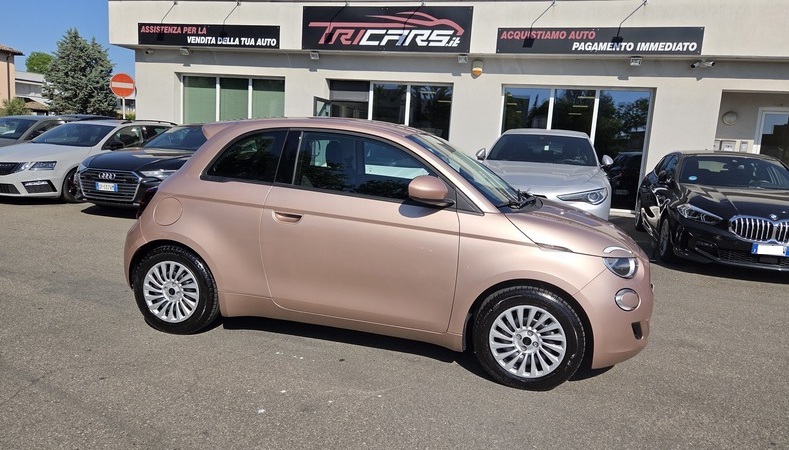 FIAT 500e Berlina 42 kWh PERMTUE UNICOPROPRIETARIO OK NEOPATENTATI