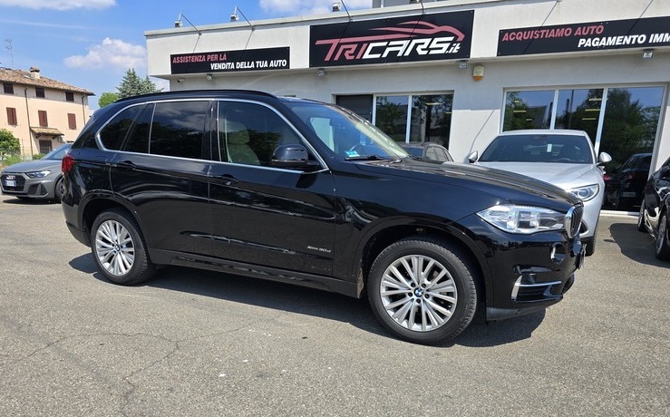 BMW X5 xDrive30d 249CV Luxury TETTO SERVICE BMW PERMUTE