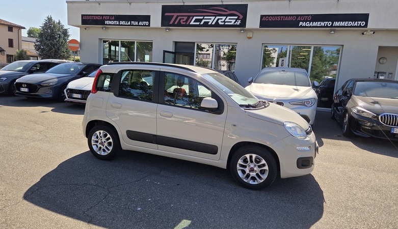 FIAT Panda 1.2 Lounge PERMUTE NEOPATENTATI 5 POSTI