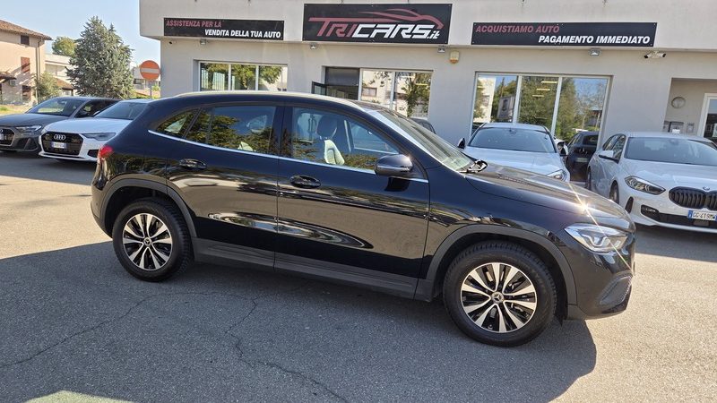 MERCEDES-BENZ GLA 250 e hybrid EQ Business Extra PERMUTE GARANZIA MERCEDES 2028