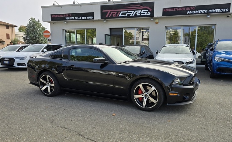 FORD MUSTANG 3.7 V6 Premium Coupé AUTOMATICA PERMUTE